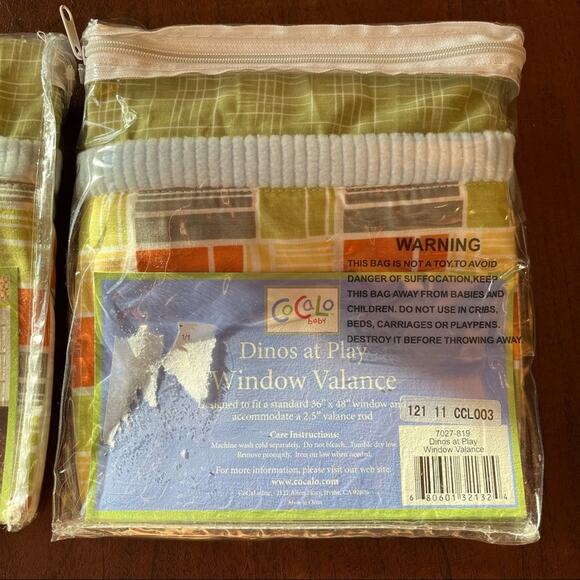 CoCaLo Dinos At Play Window Valance set of 2 Green - Picture 2 of 11